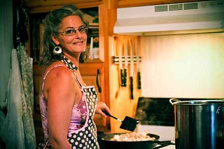 sally_cooking_dinner_at_isaiah_house